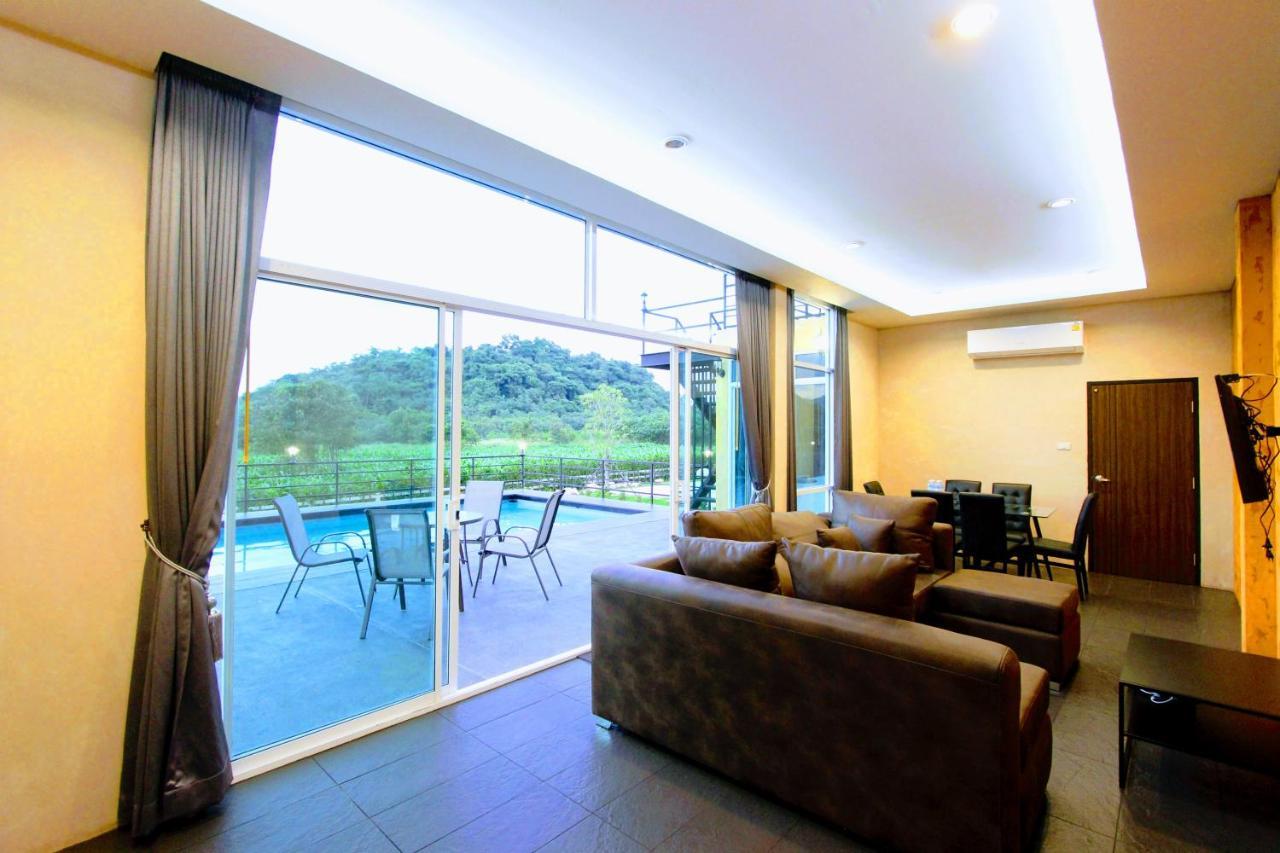 ดิ เอ็กซ์10 ไพรเวท พูลวิลลา รีสอร์ต เจแปน-อิตาเลียน เขาใหญ่ Hotel หมูสี ภายนอก รูปภาพ